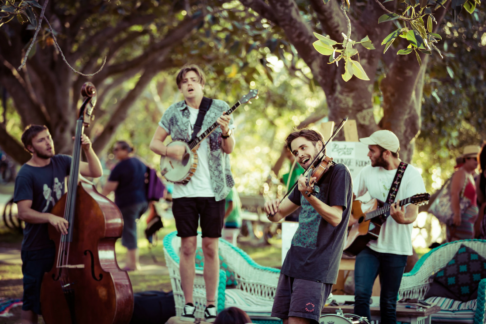 BUSKERS BY THE CREEK