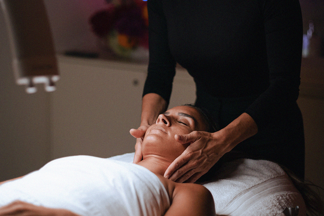 10 things I learned doing lymphatic drainage at SSKIN